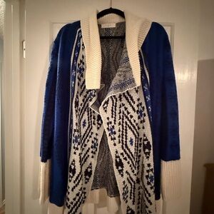 Elodie Blue and Cream Patterned Cardigan